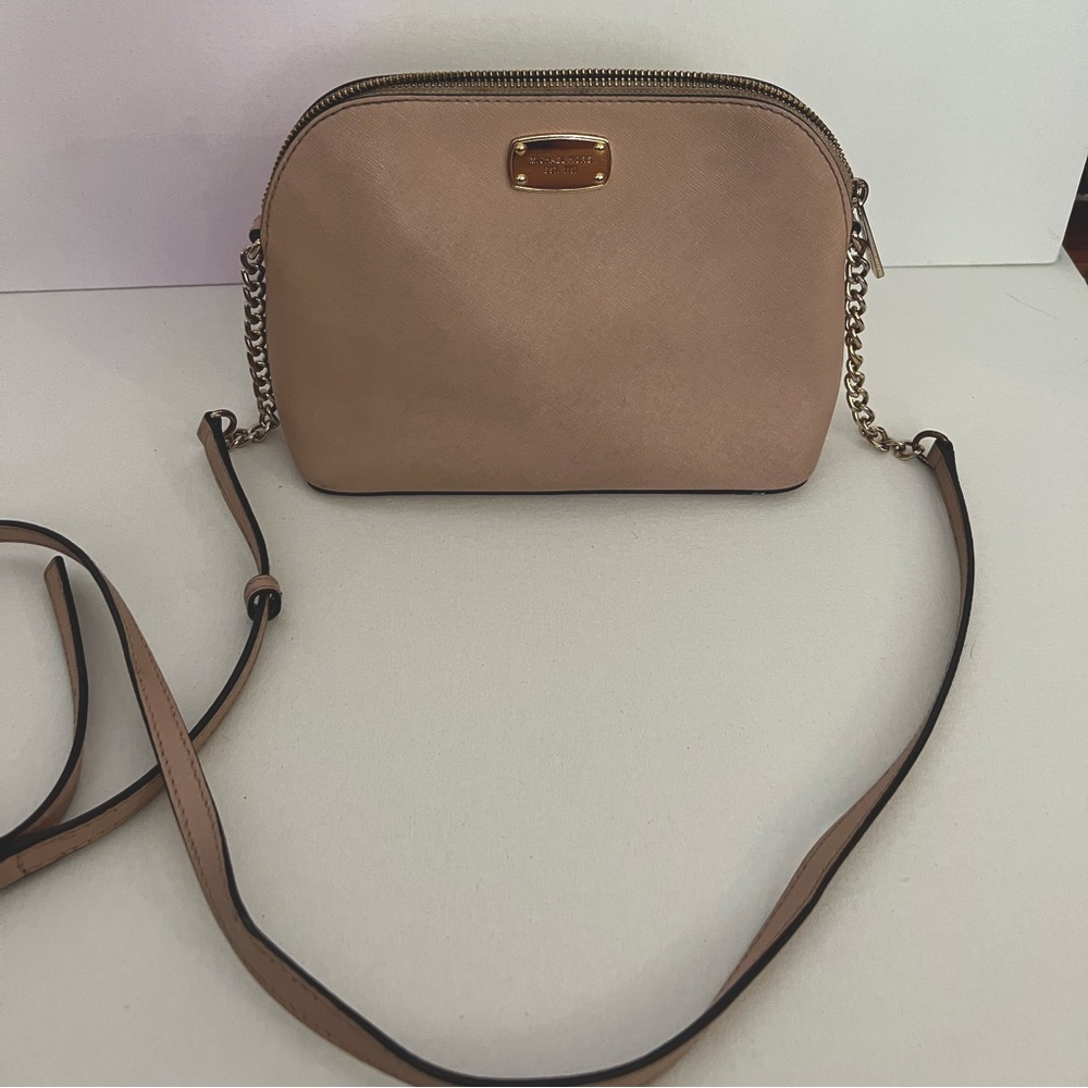 ✨NEW LISTING✨ Michael Kors purse